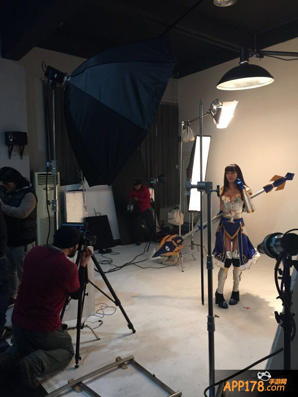 女神降临 叶梓萱出演《君王3》拍摄花絮曝光