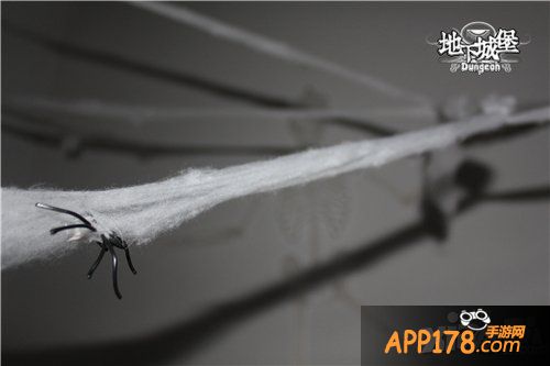 《地下城堡》人气飙升 原点倾力打造同主题密室逃脱