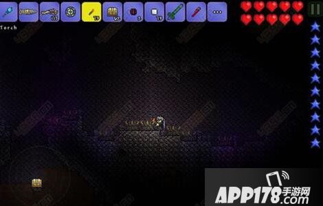 泰拉瑞亚恶魔祭坛摧毁方法