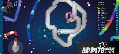 贪吃蛇大战躲避技巧汇总