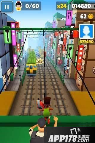 地铁跑酷爬屋顶<a href=http://www.app178.com/gonglue/ target=_blank class=infotextkey>攻略</a>