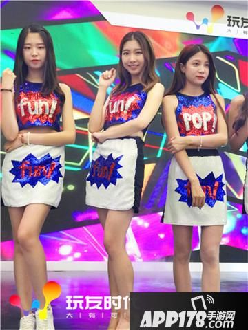 玩友时代ShowGirl亮相2017年CJ