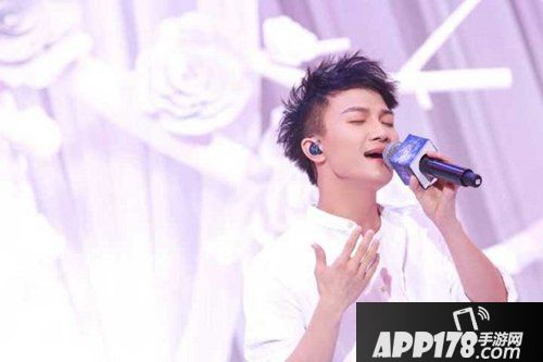 云裳羽衣发布会圆满落幕 体验店落地北京三里屯