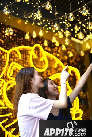 野蛮人大作战周年活动剪影