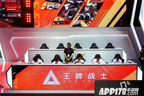 王牌战士手游亮相cj2019