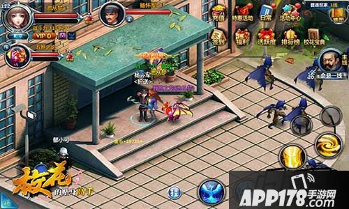 所谓战法牧大三角自然是不能少了牧师职业