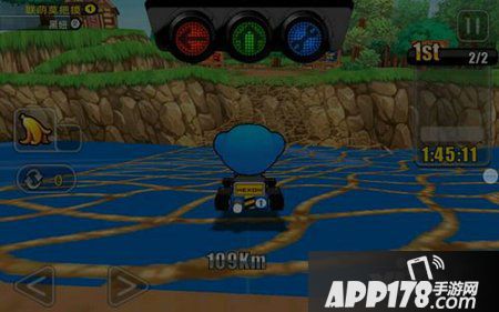 跑跑卡丁车手机版森林木桶赛道