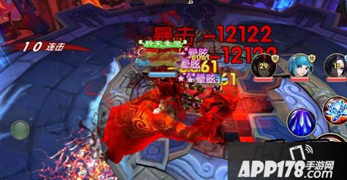 通过击杀攻击你的怪物或者玩家获得积分