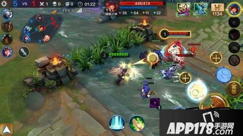 处女座星皇-星辰战斗画面1