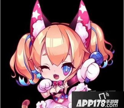 天天酷跑猫小魅和花剑少尉哪个更适合入手