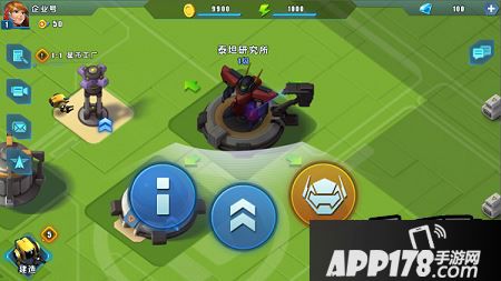 点击泰坦研究所的功能入口按钮，进入泰坦装备界面