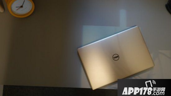 surface laptop和戴尔xps13哪个好用3 戴尔xps13对比surface laptop