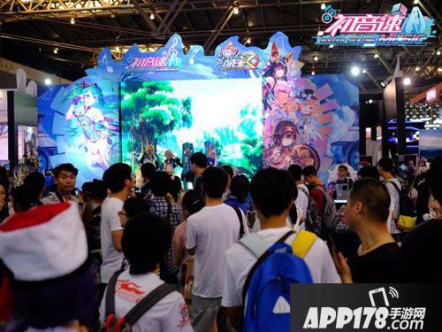 初音速音乐竞技风