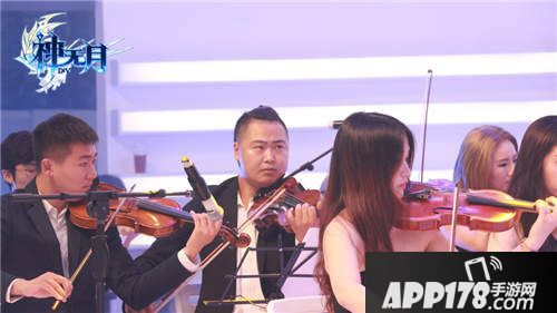 神无月引爆跨次元夏日狂欢