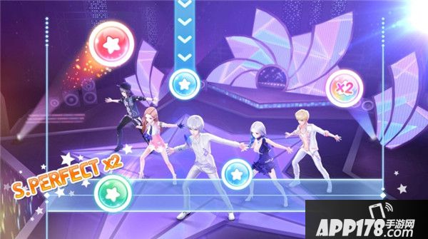 QQ炫舞手游打造手游界时尚ICON 签约陈伟霆合作美宝莲