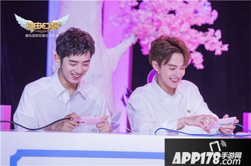 自由幻想手游幻想之夜直播