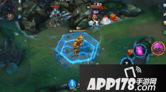 小米超神堡垒机甲重磅登场