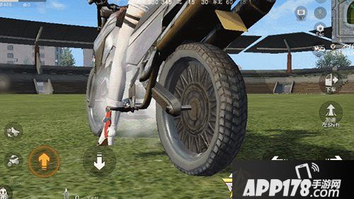 荒野行动狂欢月福利升级