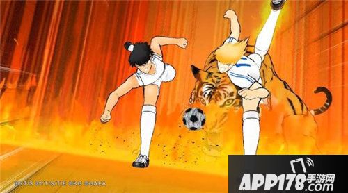 队长小翼最强十一人今日全平台公测