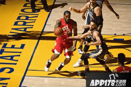 nbalive手游比赛感受气氛