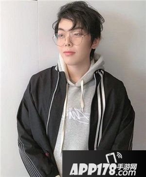 路人超能100手游中国boy