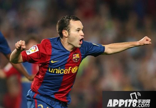 球星伊涅斯塔跨界做游戏 首次尝试只为实况足球手游