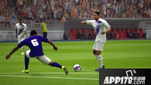 球星伊涅斯塔跨界做游戏 首次尝试只为实况足球手游