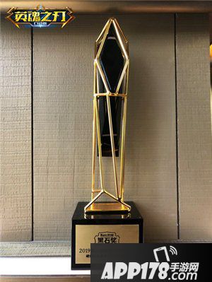 英魂之刃口袋版硬核年度最受欢迎动作游戏