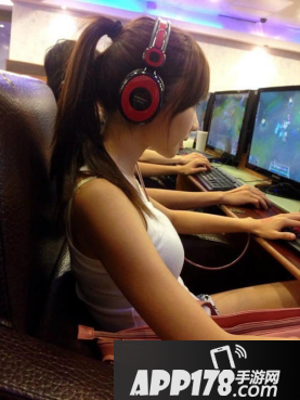 LOL玩家数据大调查，男生玩了10年的才10？98%被人激怒