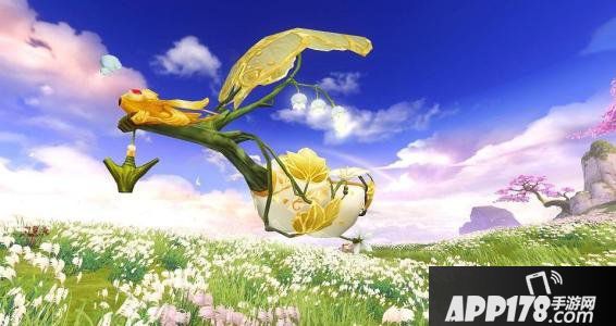 着云裳乘飞骑在《天下》手游遨游山海！