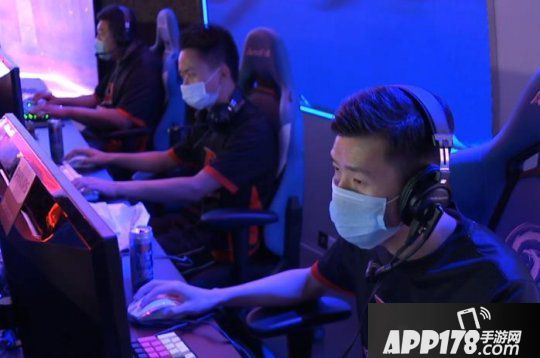 《街头篮球》FSPL职业联赛精英A组排名出炉 Onestar变阵逆转