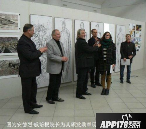 《热血传奇怀旧版》20周年，CJ现场共创传奇壁画