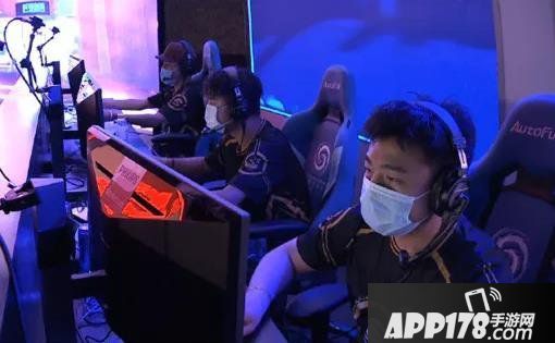 《街头篮球》FSPL故事会之最佳新秀小鼻：从默默无闻到一战成名