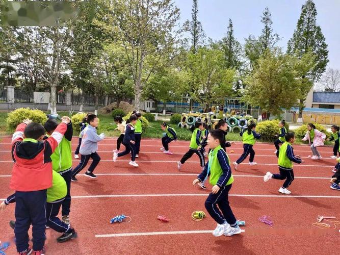 小学生最喜欢玩的游戏是什么（小学生常玩的游戏有哪些）