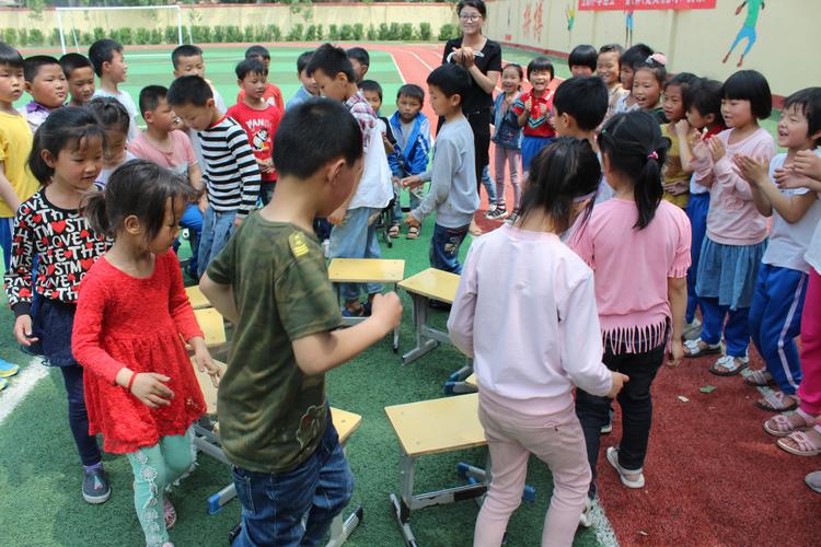 小学一年级学生玩什么游戏好