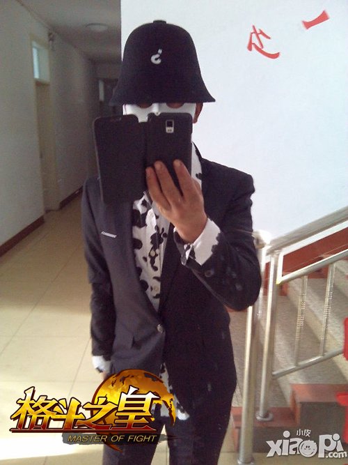 亮瞎双眼 《格斗之皇》土豪穿衣炫富无下限